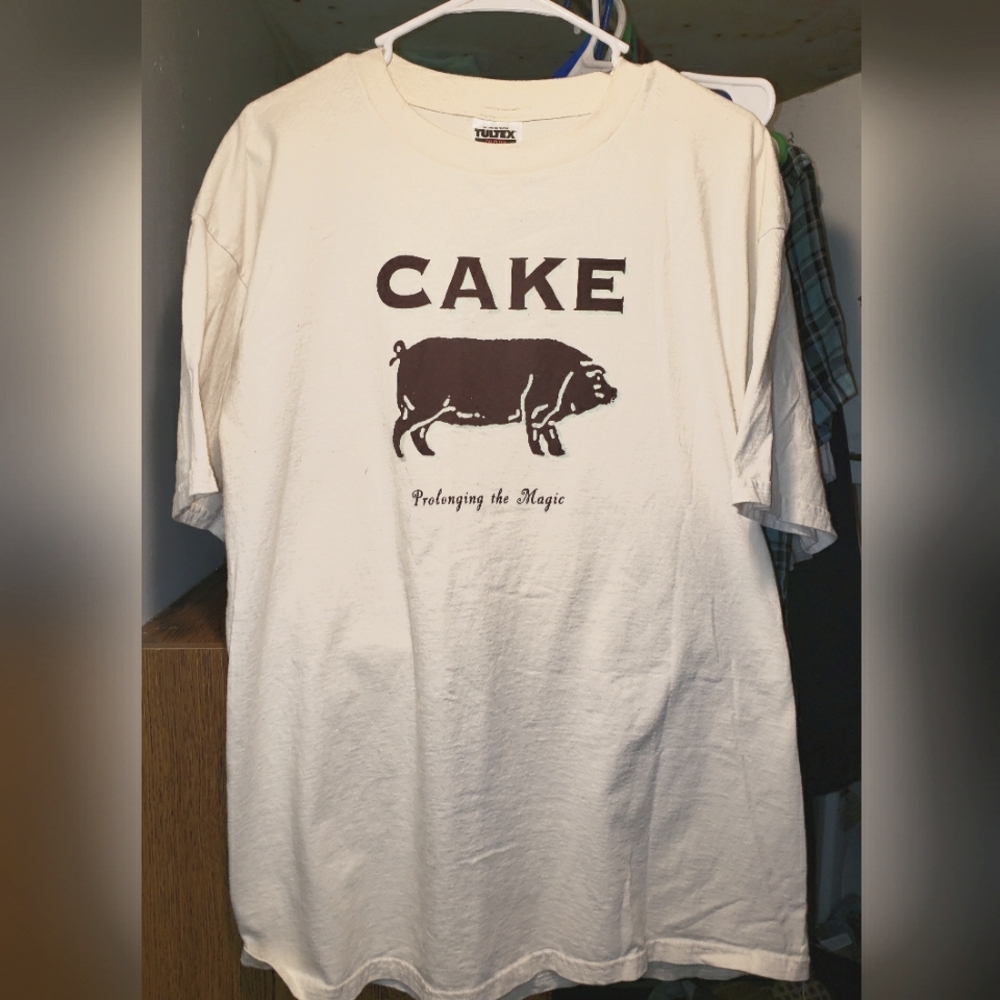 Vintage Cake Tee *AUTHENTIC*